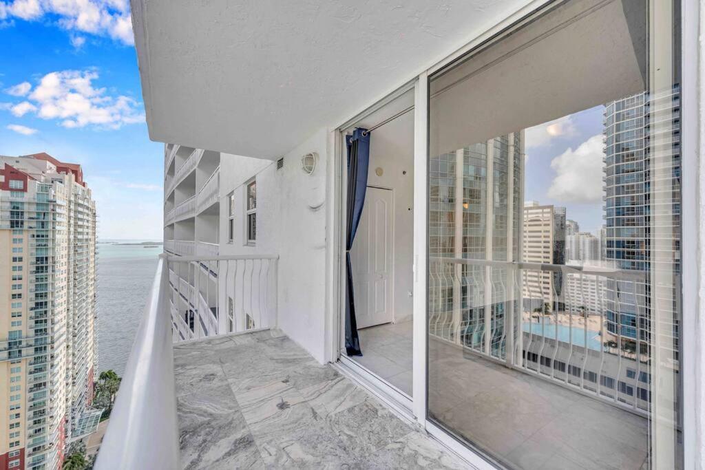Iconic High Floor 3 Bedrooms In The Heart Of Маями Екстериор снимка